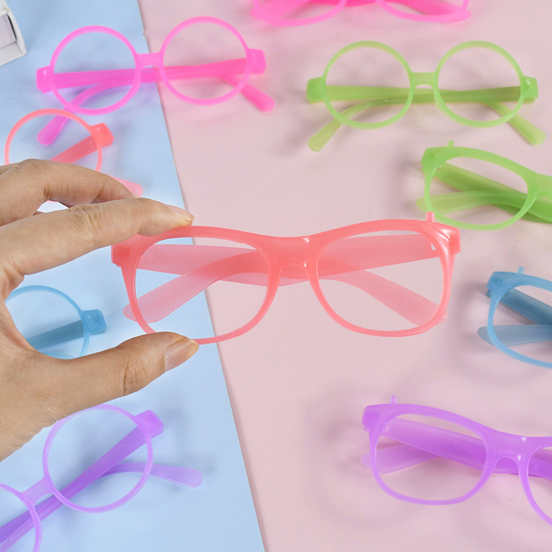 1 paio di occhiali neon che si - Glow In The Dark Party Glasses recensione e prezzo